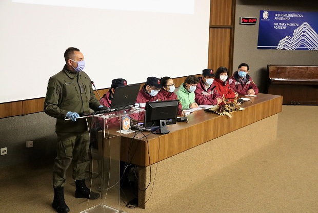 Министар Вулин са кинеским лекарима: Челично пријатељство Србије и Кине показује се у овим тешким временима